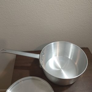 Winco ASP 3. Aluminum Sauce Pan with Lid, New  With Tag